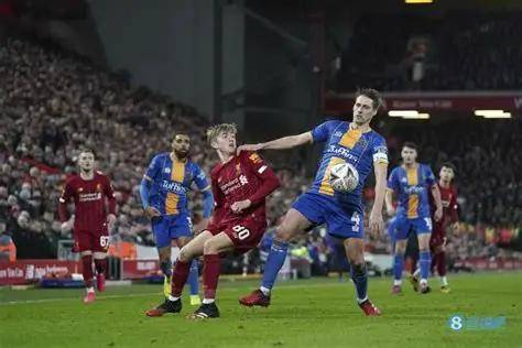 关于华莱士客场战胜布莱顿,后防线表现出色稳固三分的信息 关于华莱士客场战胜布莱顿,后防线表现出色稳固三分的信息